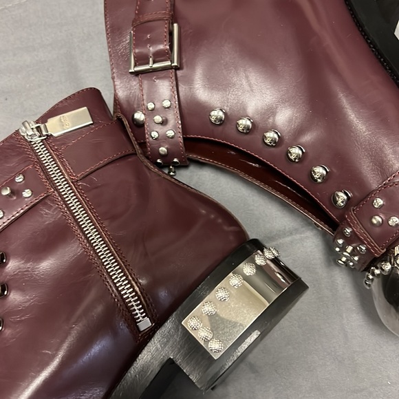 NEW Alexander McQueen BOOTS LEATHER with Silver Hardware SIZE 39 with dust bag - Picture 7 of 10